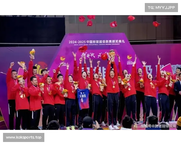 中国女排迎来赛季首胜 全队士气大涨奋勇前行 中国女排迎来赛季首胜 全队士气大涨奋勇前行